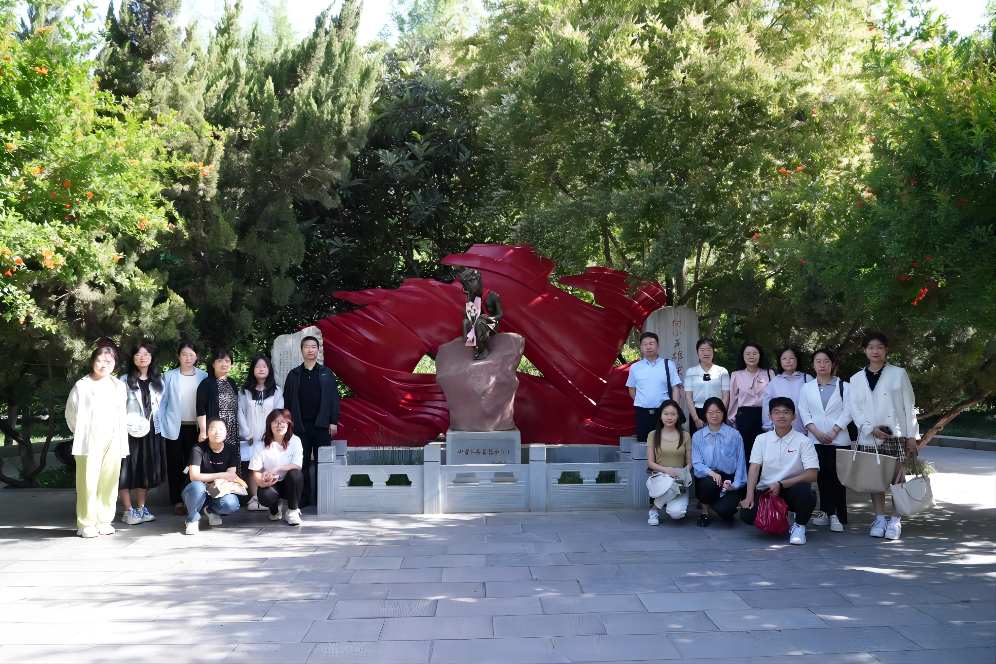 重回建校初址 傳承紅醫(yī)精神 西安醫(yī)學(xué)院馬克思主義學(xué)院開展主題黨日活動(dòng)