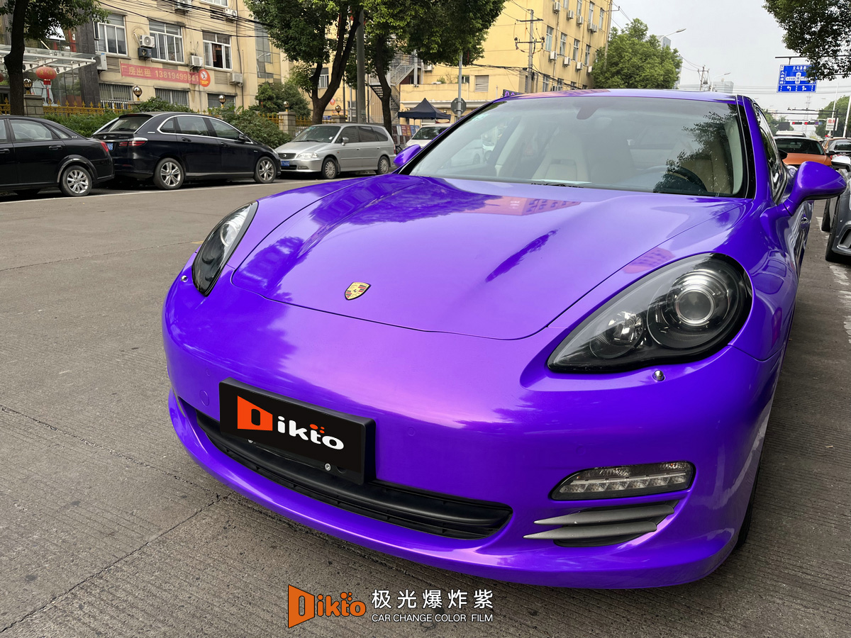 極光爆炸紫--保時捷帕拉梅拉