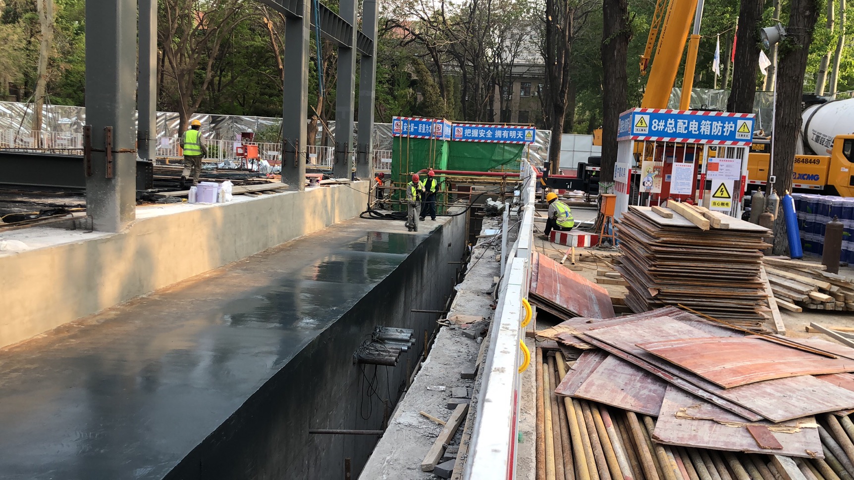 聚脲防水在潮濕地下洞室施工要點有哪些？