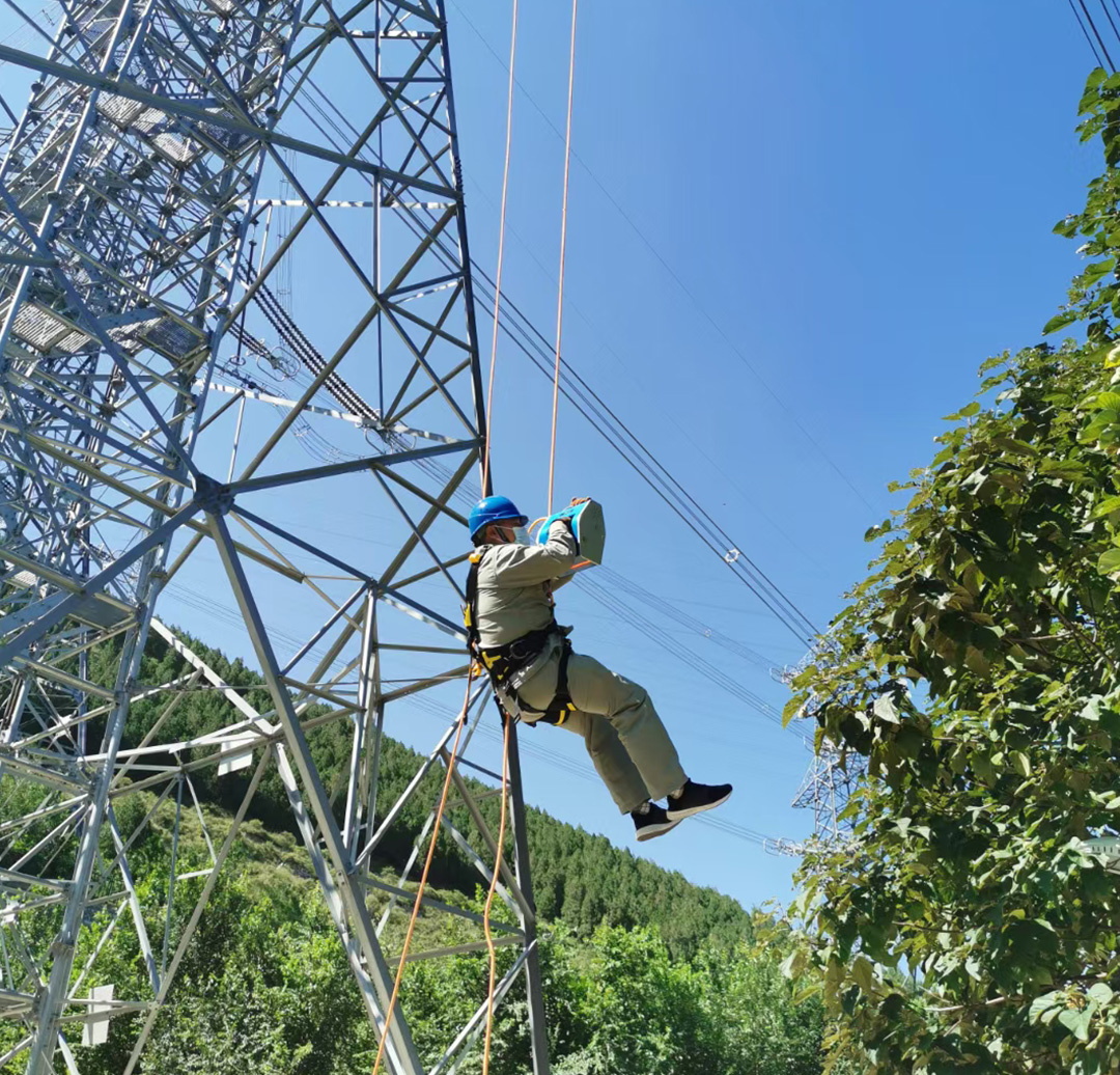 便攜式電動升降機