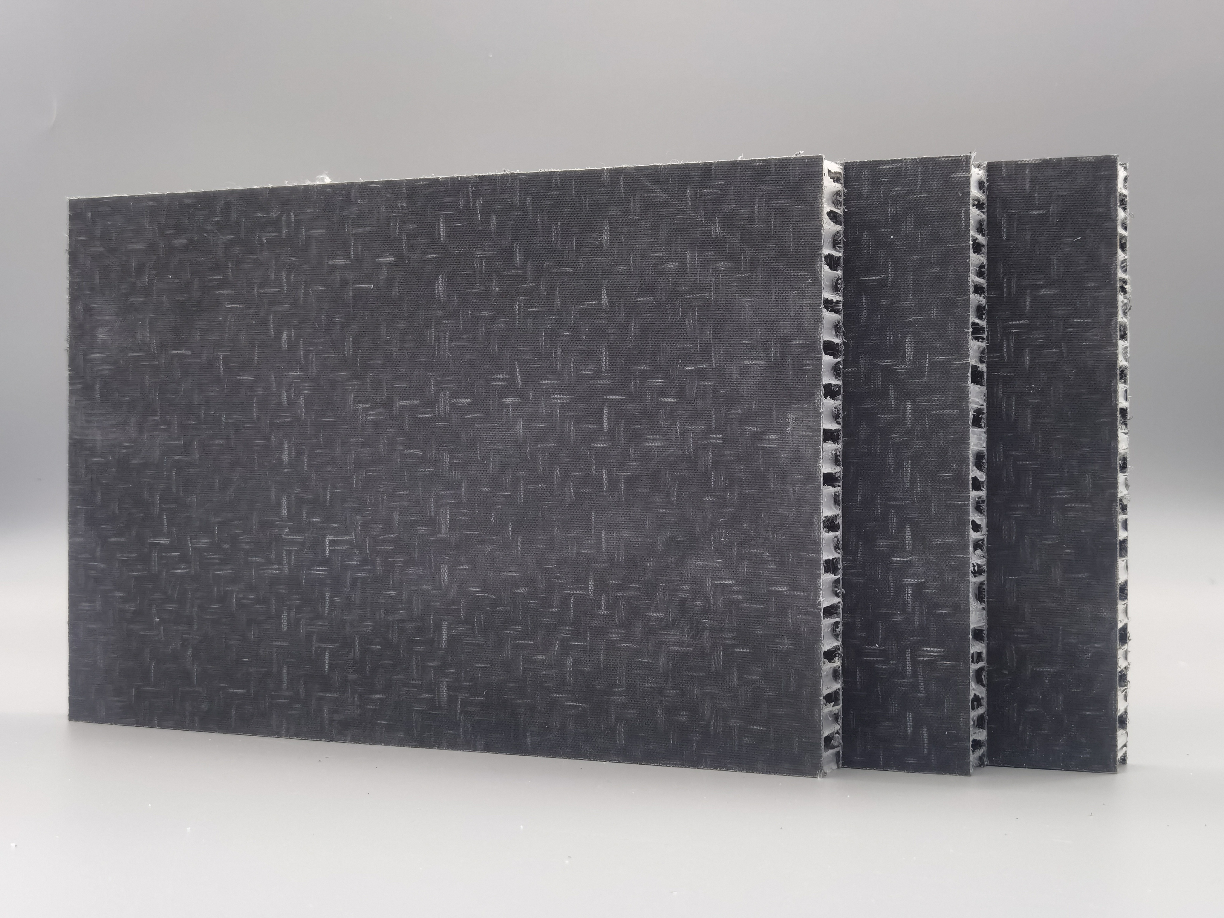 PP蜂窩板——輕盈耐用的新型材料