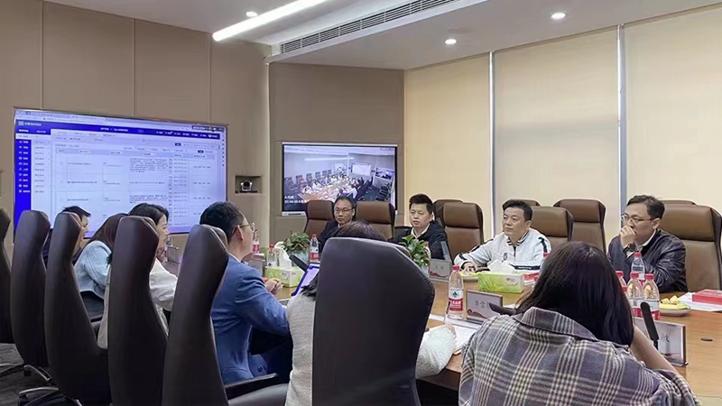 會(huì)議一體機(jī).jpg