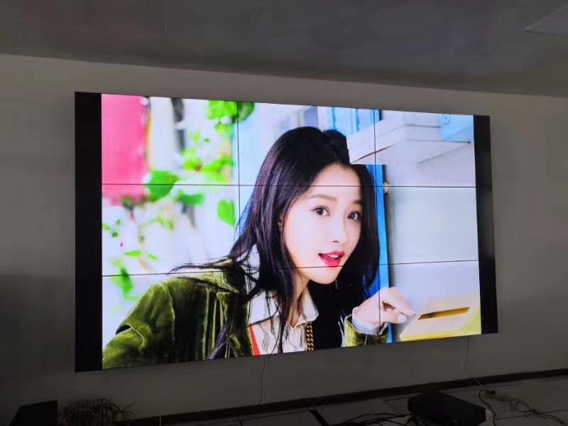 成都雙流縣公安局監(jiān)控室 49寸1.7mm 3X3拼接屏項目