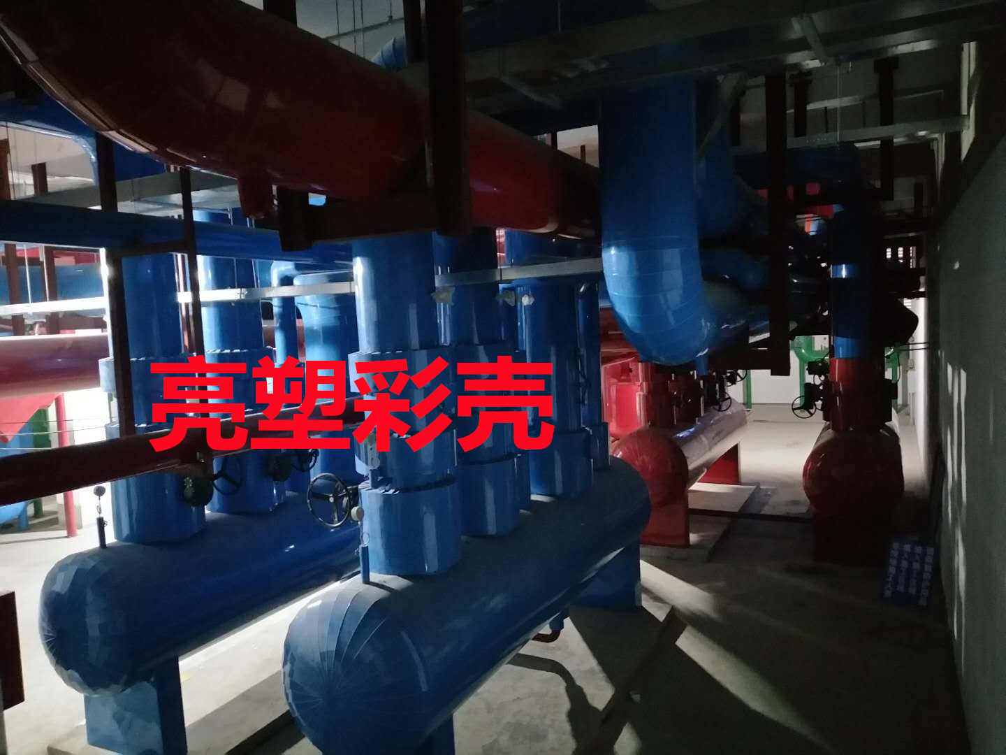 亮塑彩殼-移動數(shù)據(jù)機房應(yīng)用 (6).jpg