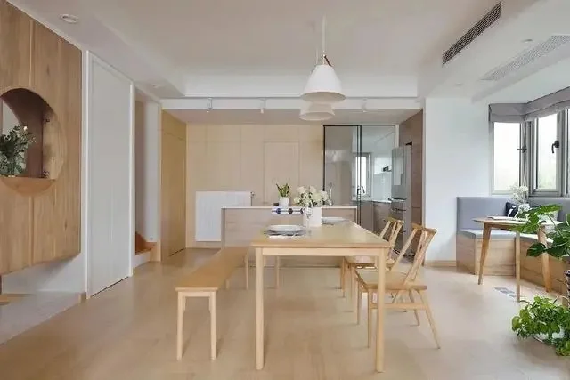 簡(jiǎn)歐裝修.jpg 簡(jiǎn)歐裝修.jpg