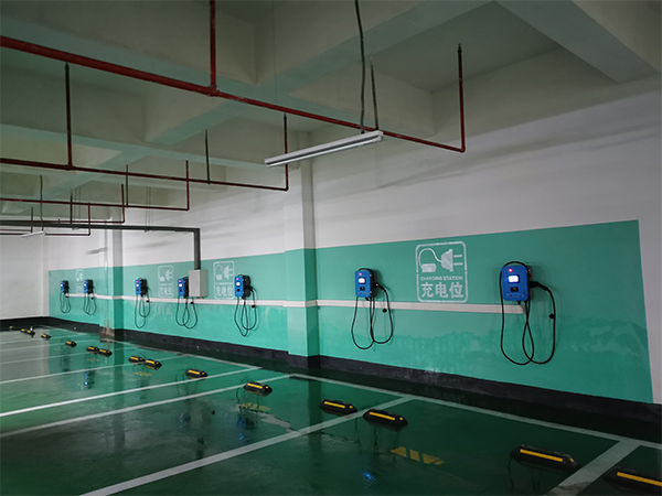 重慶綦江區(qū)國(guó)熙滿庭地下停車場(chǎng)