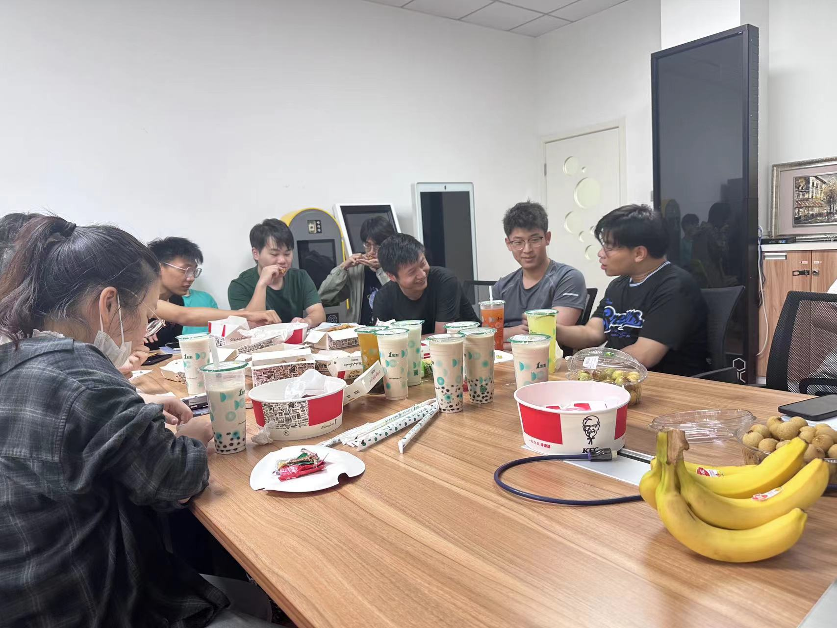 实习生座谈会04.png