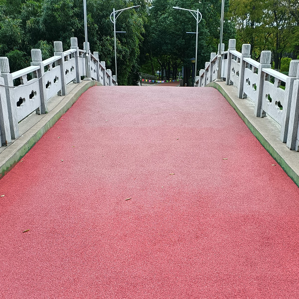 江蘇興化森林公園健身塑膠跑道翻新