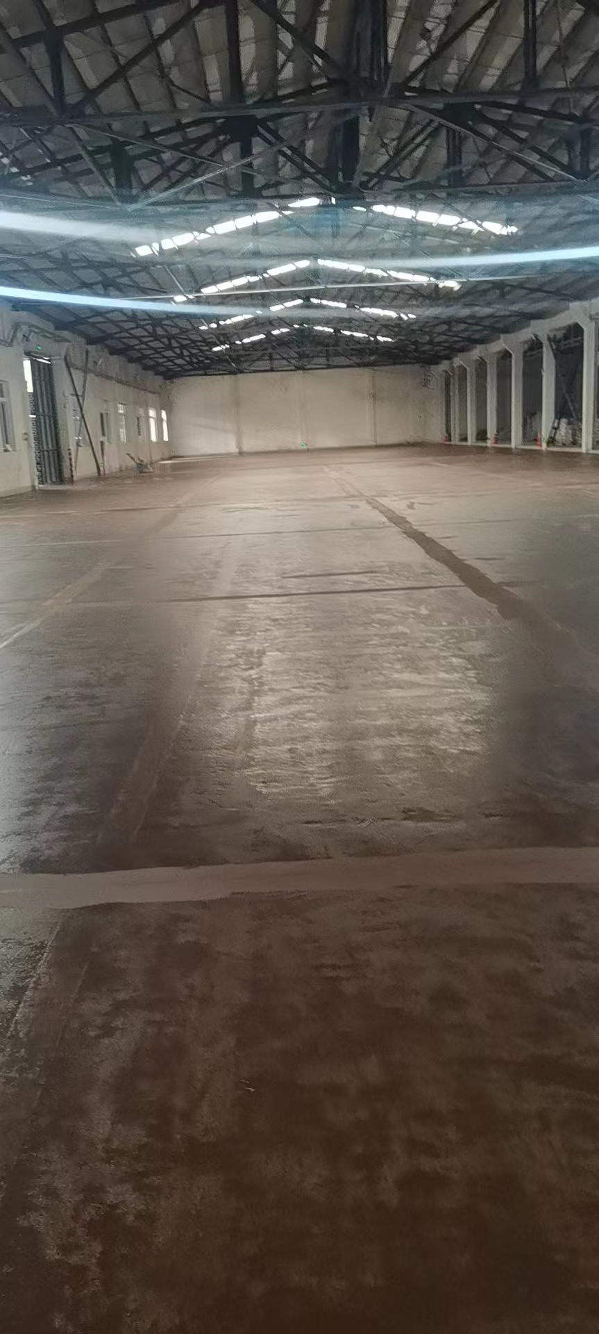 武漢聯塑倉庫環氧地坪漆工程