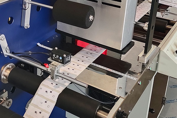 噴碼機(jī)的功能和作用對(duì)生活起到什么樣的作用 ？