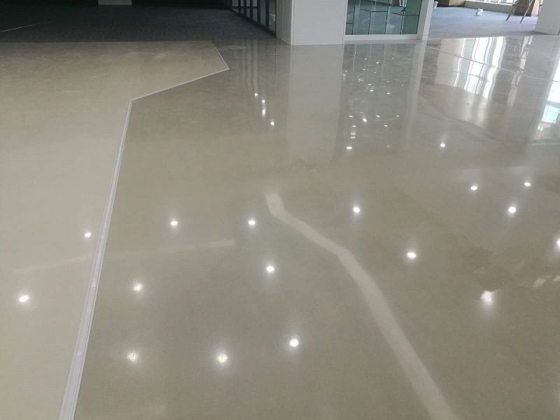 耐磨地坪開裂怎么辦？