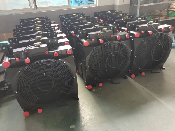 農(nóng)林機械散熱器