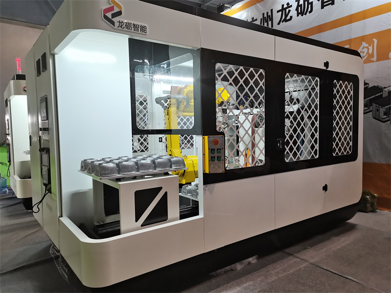 深耕磨拋技術(shù) 賦能汽摩配件加工 —— 杭州龍礪智能機(jī)器人磨拋一體工作站專業(yè)之選