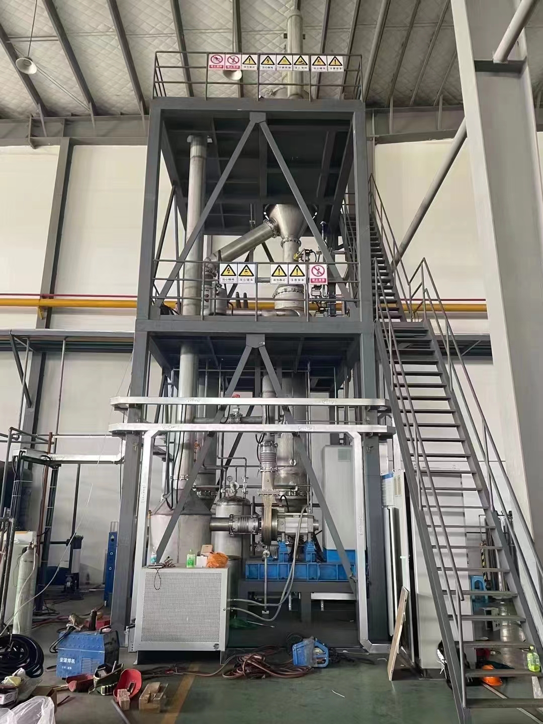 雙效蒸發(fā)器.jpeg 雙效蒸發(fā)器.jpeg