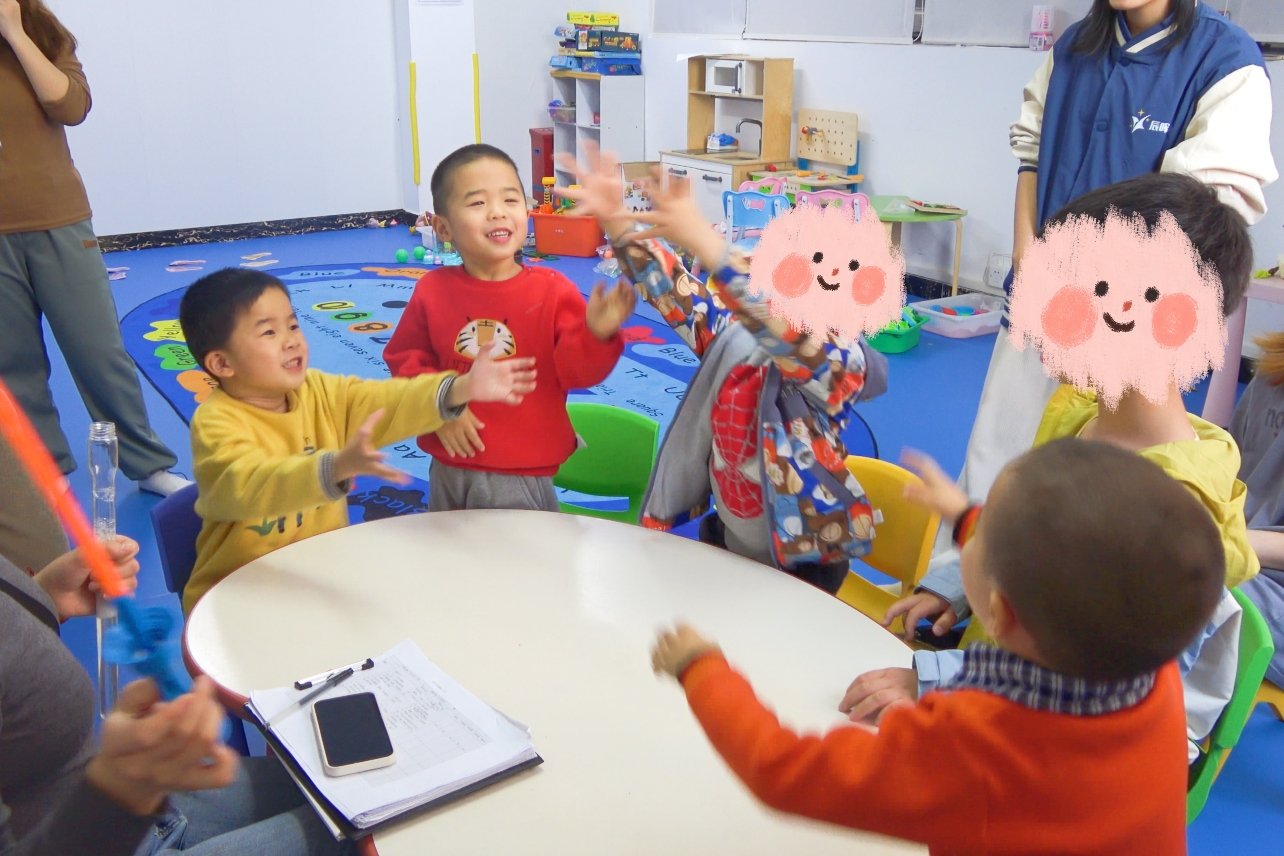 開(kāi)課兩周了！辰暉社交班是什么樣的？