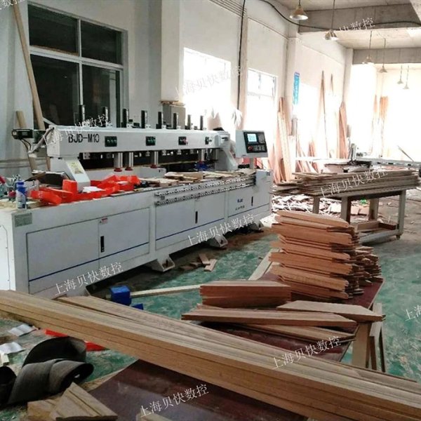 二手北京金雕實木加工中心門梃機榫槽機數(shù)控榫槽