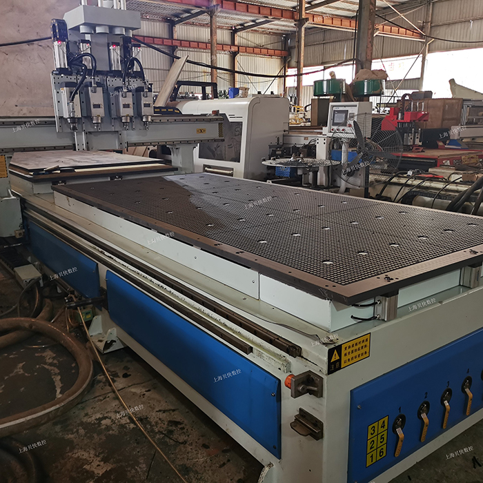 二手四工序開料機雙工位全屋定制衣柜浴柜下料機提供上門安裝調(diào)試培訓