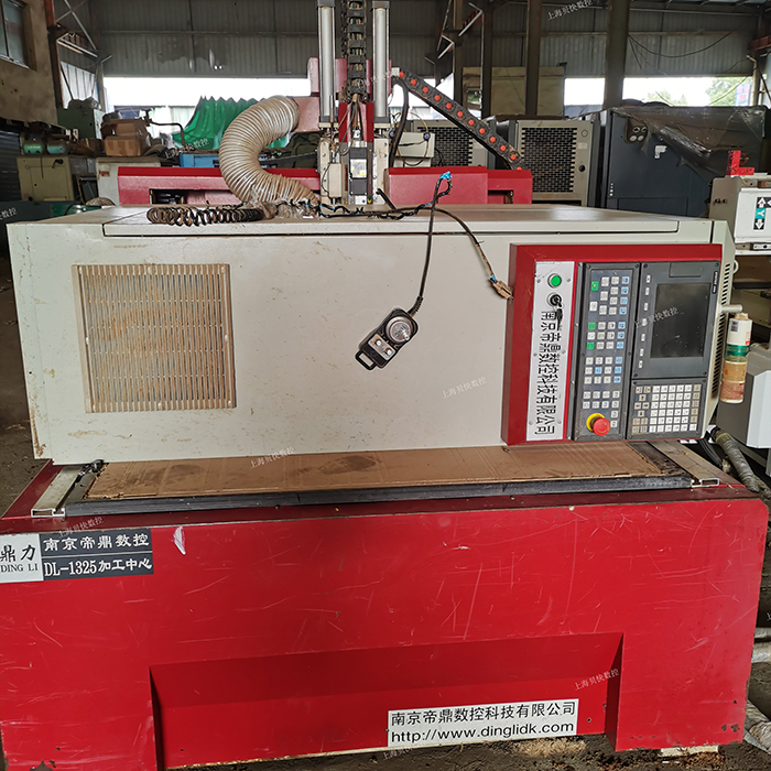 二手南京鼎力圓盤換刀加工中心開料機多功能加工中心