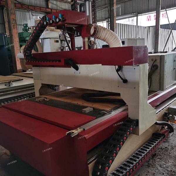 二手南京鼎力圓盤換刀加工中心開料機多功能加工中心