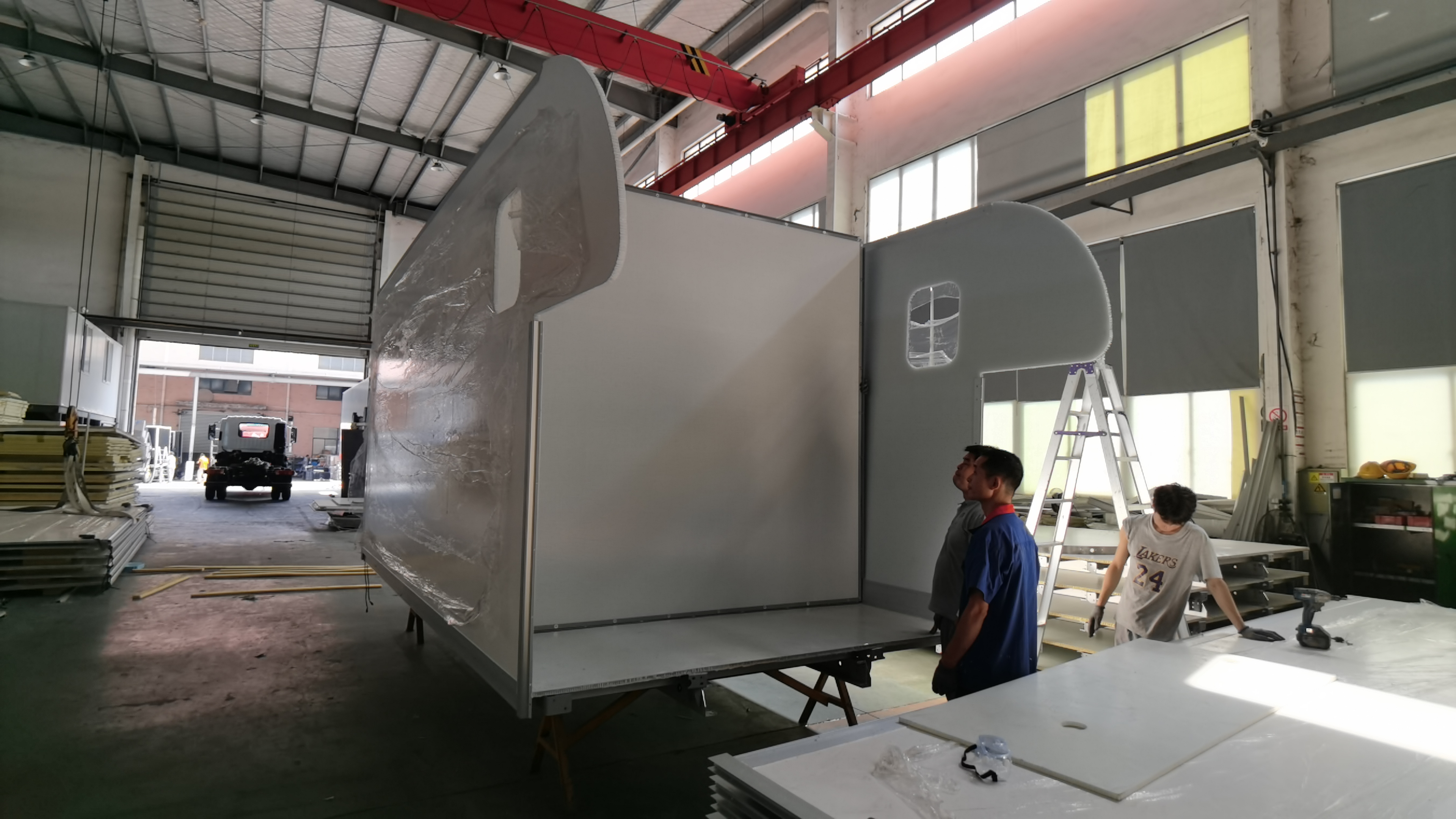 PP蜂窩板作為廂式貨車車廂材料的優勢