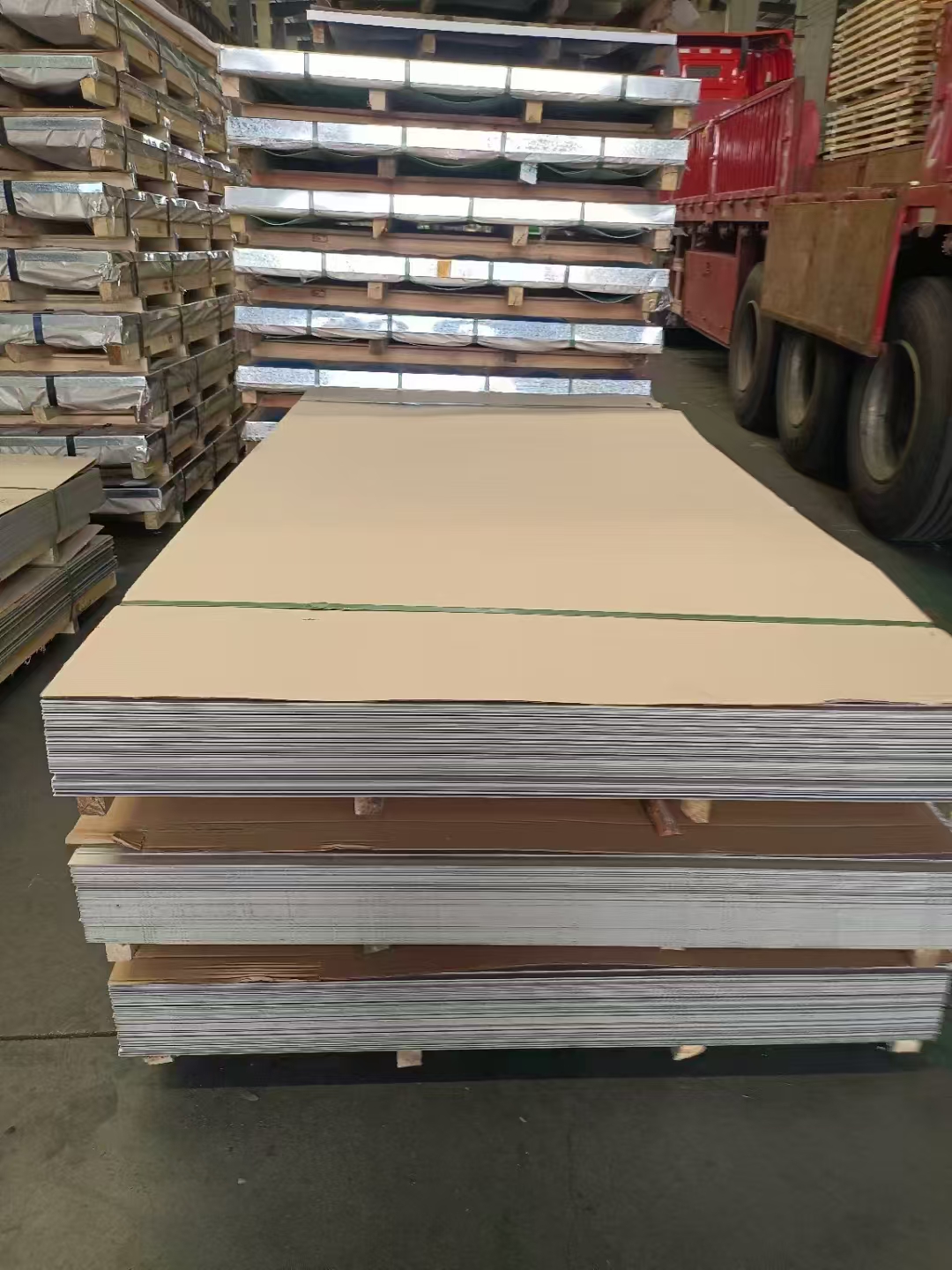 不銹鋼圓鋼主要性能特點