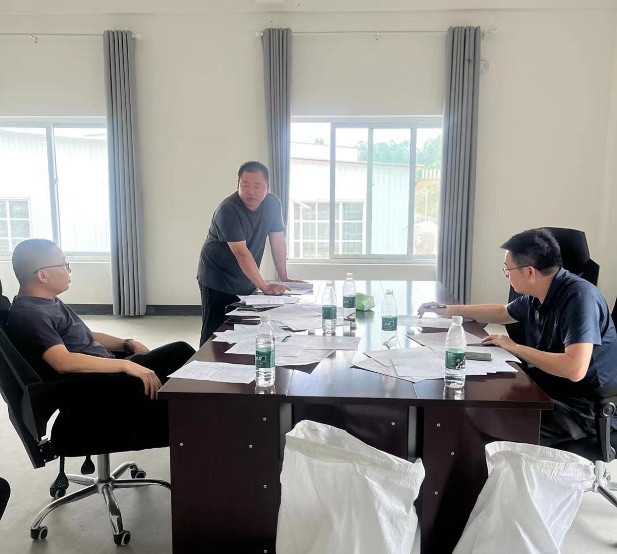 余總和客戶會議現(xiàn)場