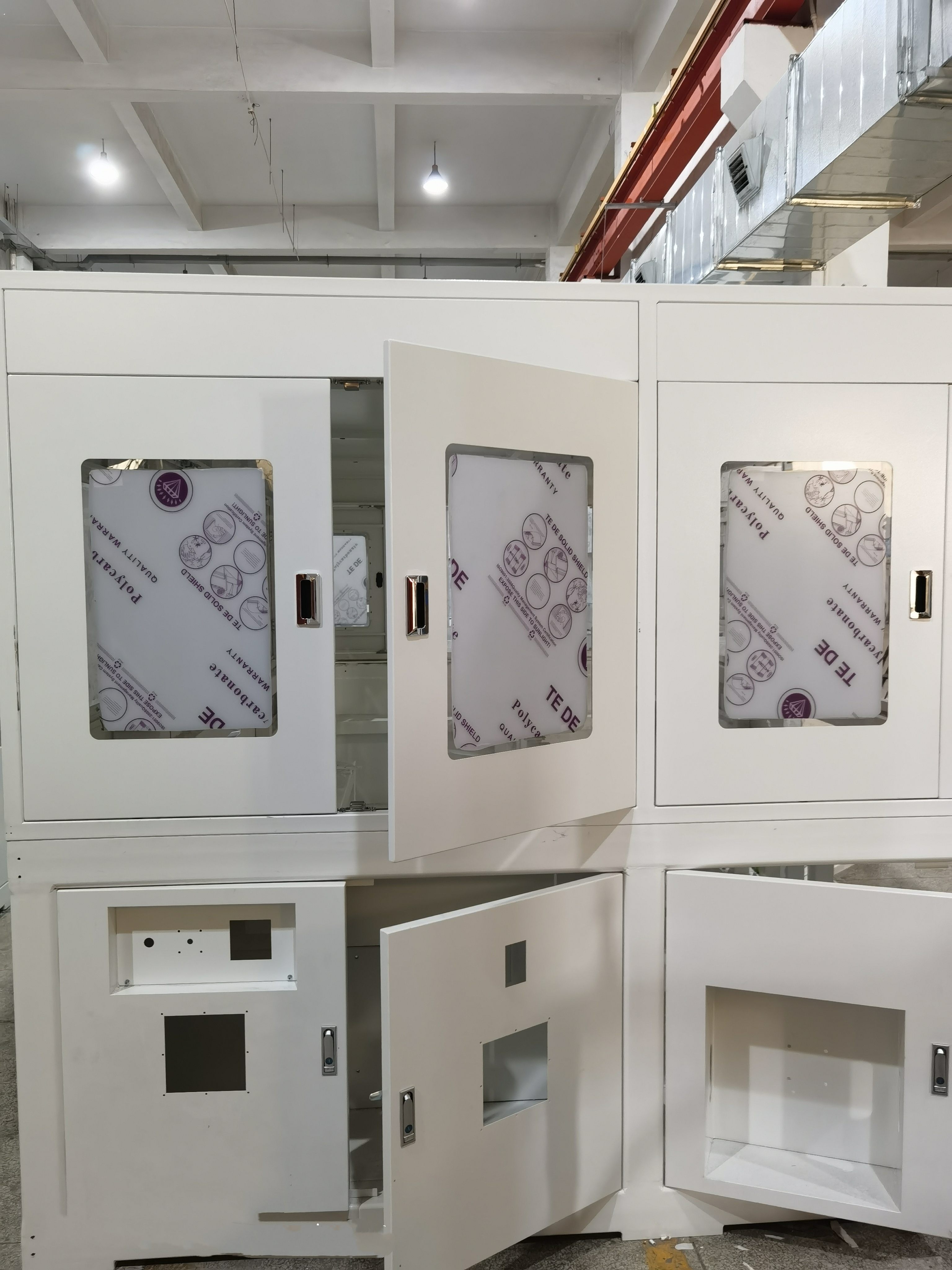 你知道嗎？PC耐力板在機(jī)械設(shè)備領(lǐng)域的神奇作用