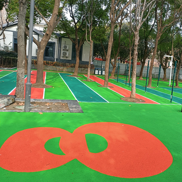 泰州文峰大世界泰山公園塑膠跑道