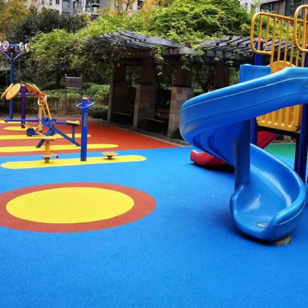 塑膠跑道的施工方法及工藝流程