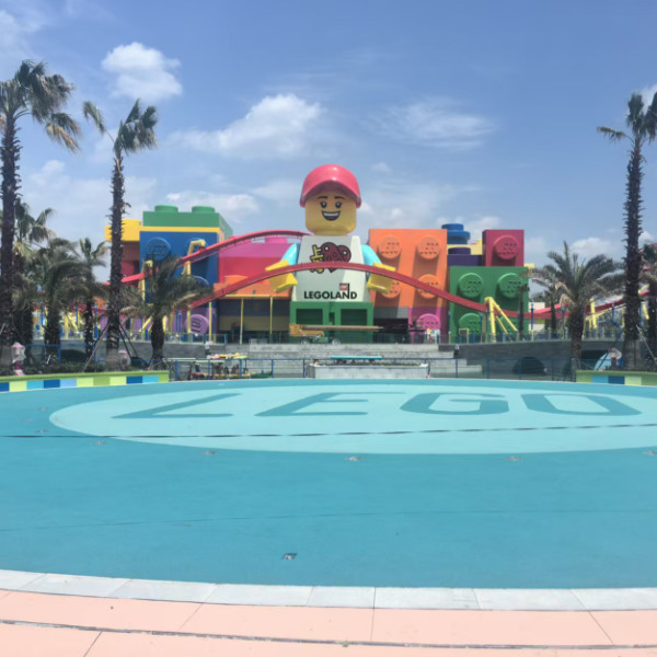 上海樂高樂園游樂場塑膠跑道