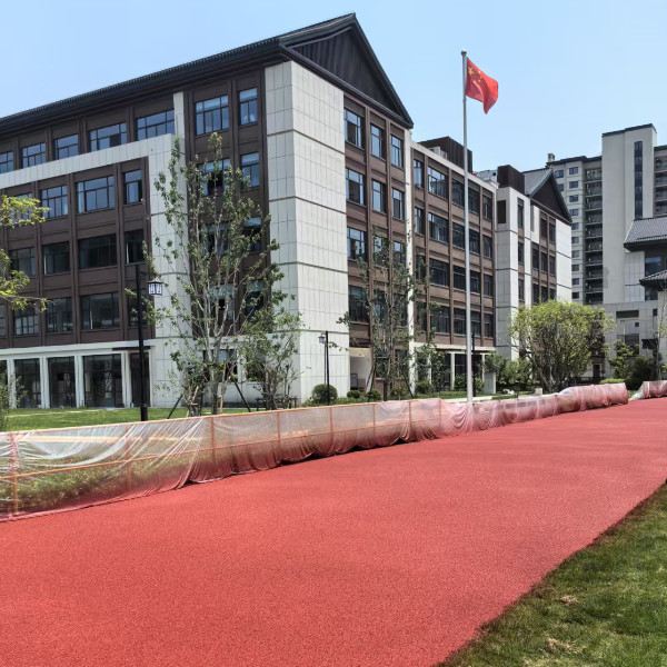 塑膠跑道.jpg