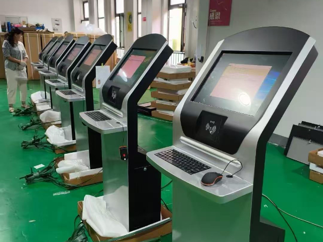 智能交互无线投屏工业触摸查询机迷你机箱,工业触摸查询机
