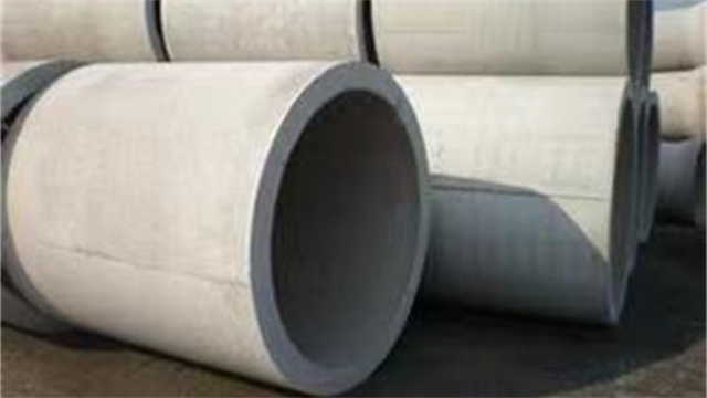 化糞池配套用企口水泥管施工,企口水泥管