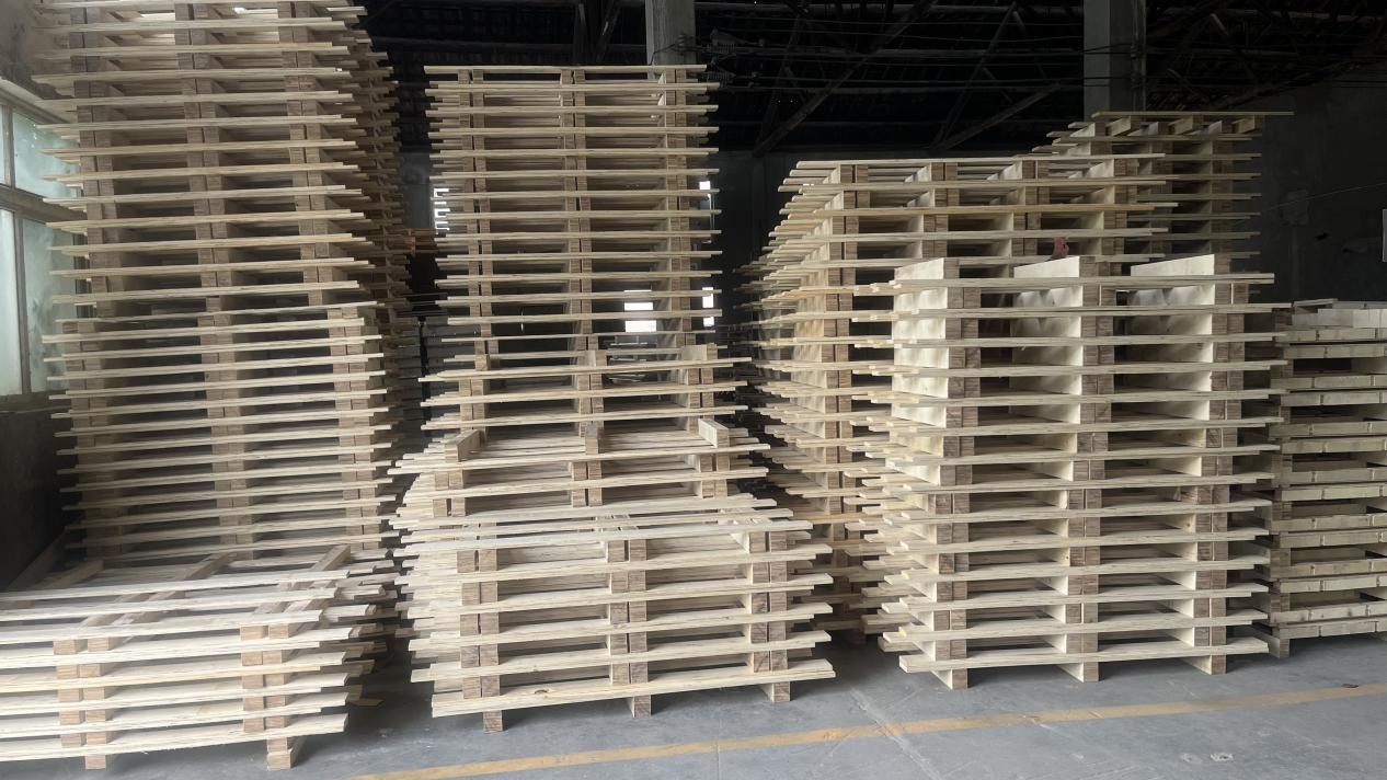 二面進(jìn)叉托盤與四面進(jìn)叉托盤該如何選擇