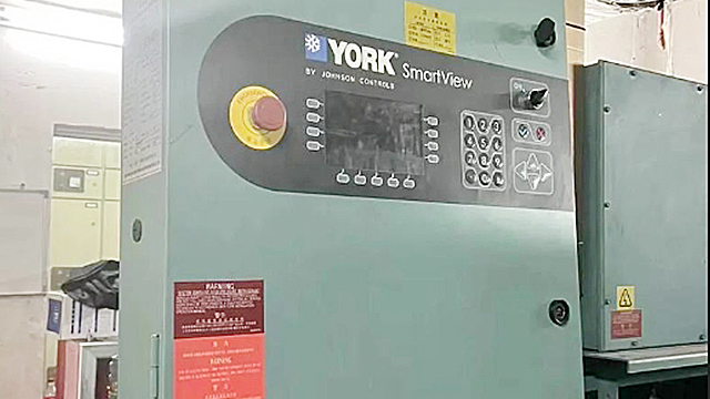 龍泉驛區(qū)本地約克螺桿機 歡迎來電 四川盛騰暖通工程供應
