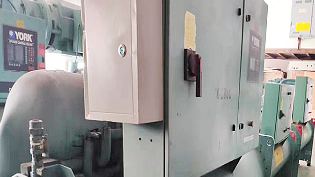 錦江區附近約克螺桿機 歡迎咨詢 四川盛騰暖通工程供應;