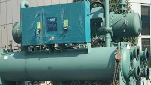 酒莊約克YVWE變頻螺桿機(jī)機(jī)組采購(gòu)電話 來(lái)電咨詢 四川盛騰暖通工程供應(yīng)