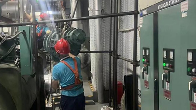 咖啡店約克YVWE變頻螺桿機(jī)機(jī)組旗艦店電話,約克YVWE變頻螺桿機(jī)機(jī)組