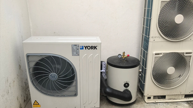 家用約克變頻水機網址 來電咨詢 四川盛騰暖通工程供應