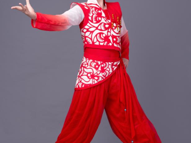 可克達拉商務(wù)西裝禮服租賃哪家便宜