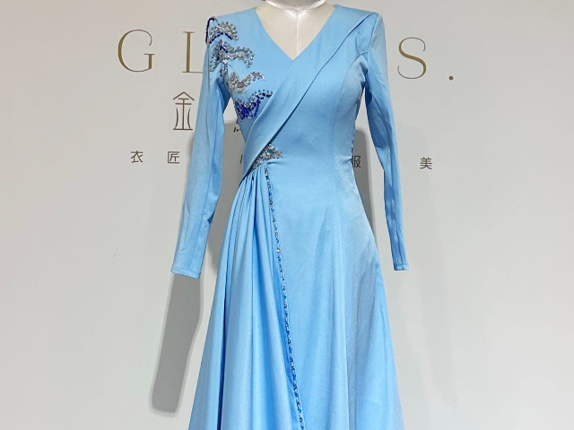 烏魯木齊現(xiàn)代舞臺服飾設(shè)計價格行情
