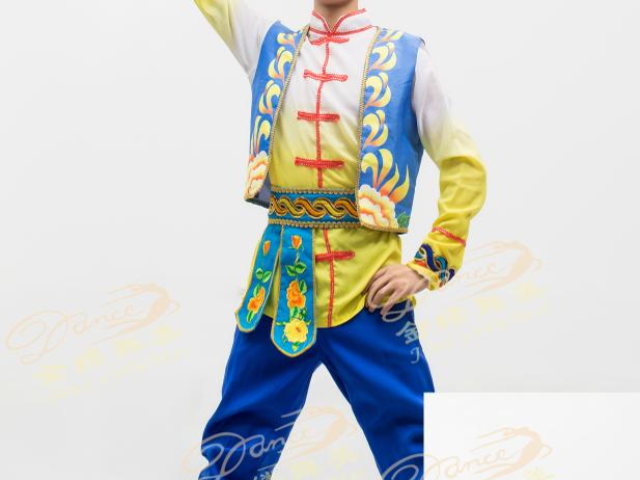 吐魯番畢業(yè)晚會舞臺服飾設(shè)計(jì)咨詢報(bào)價(jià)