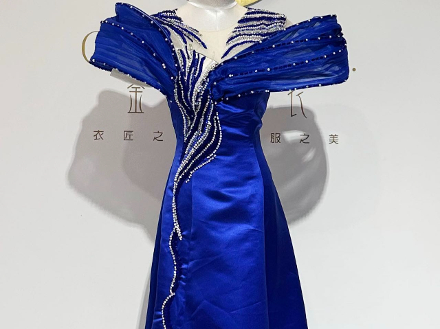 伊犁節(jié)日西裝禮服租賃市場(chǎng)價(jià),西裝禮服租賃