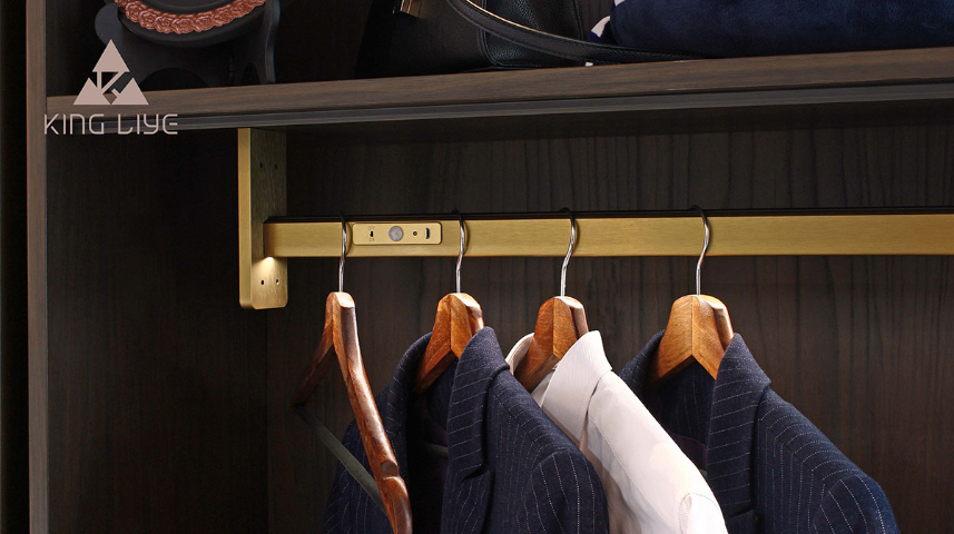 辽宁皮质+铝合金挂衣杆批发,挂衣杆