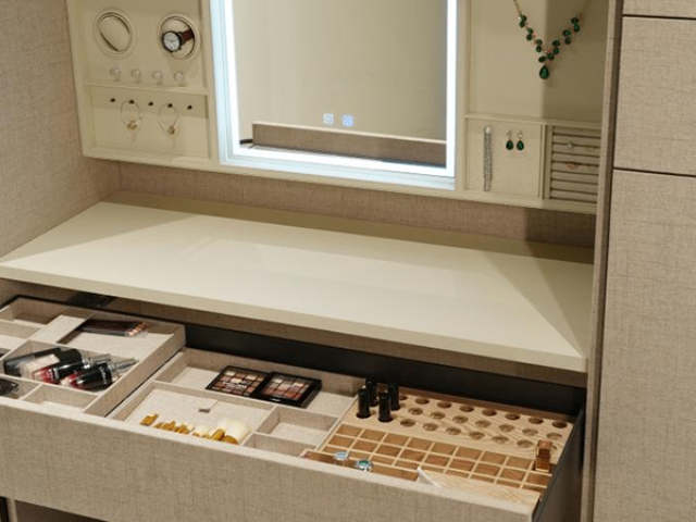 定制拉手皮革门价格,皮革门