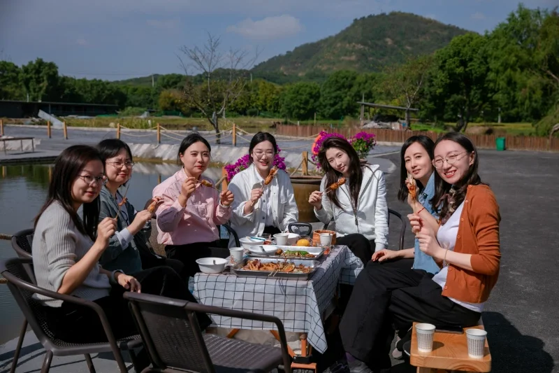 Tianxiang Company's Team-Building Extravaganza