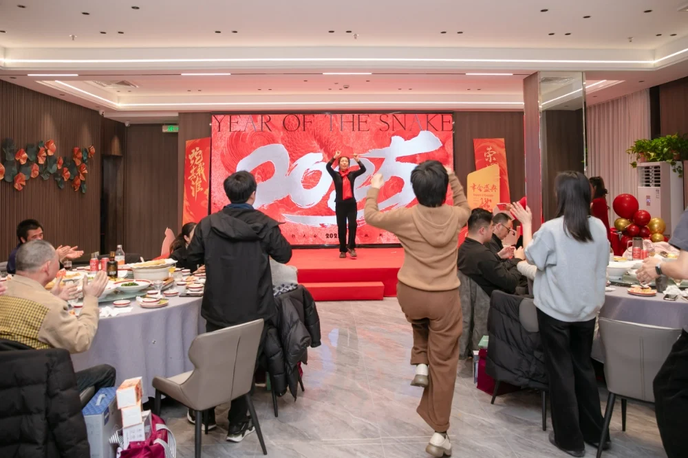 Neujahrsfeier 2025 der Jiangyin Tianxiang Electrical Appliances Co., Ltd.