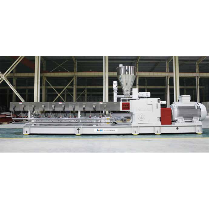 木塑造粒挤出机是如何将木质纤维与塑料完美融合并挤出成型的？