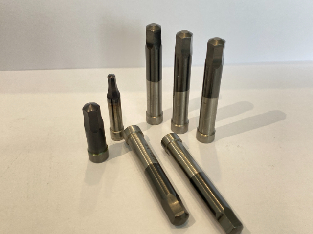 杭州電器家具模具四軸磨床加工解決方案 海鹽華星標準件模具供應(yīng)