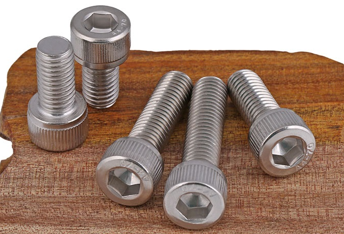 m10螺絲標準牙距是多少